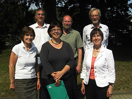 Marlies van Gemert , Marion Goernig, Lieselotte Berthold, Andreas Hostert, Jochen Becker und Peter Gausepohl stellten das neue Programm der Akademie Mark vor